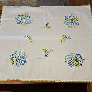 Elegant Blue and Green Floral Tablecloth